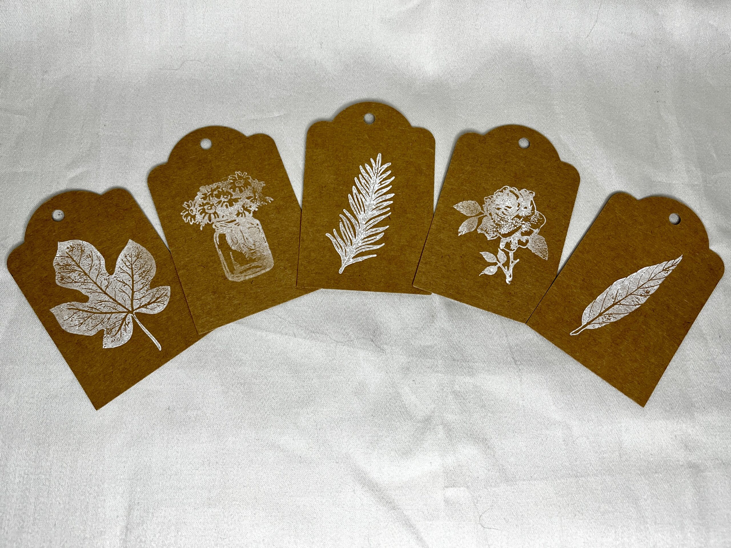 5 kraft brown gift tags with white ink